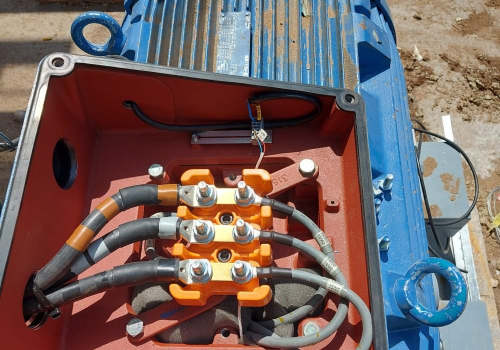 Conexion motor trifasico